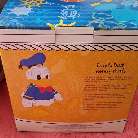 Scentsy Disney Buddy NIB - Picture 3 of 3